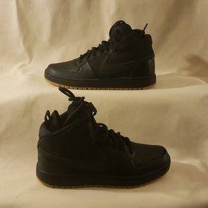 🔥*NEW *All Black Nike Hightops
